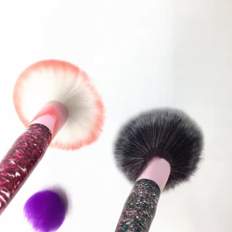 soft high quality makeup brruh set 10pieces.jpg