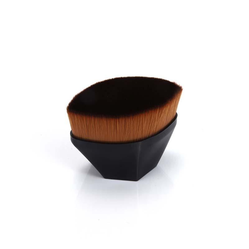 Short Handle Flat Thick Multi Makeup Liquid Hexagon Foundation Brush(2).jpg